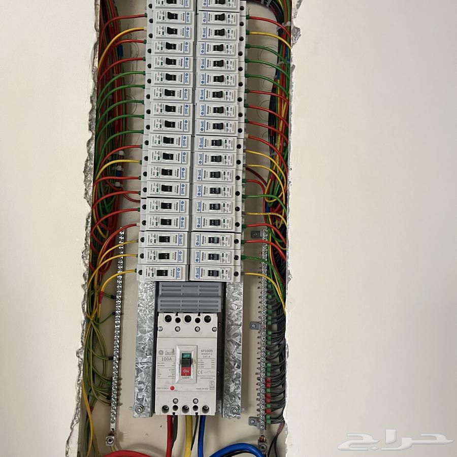 كهربائي مباني64525066983170110