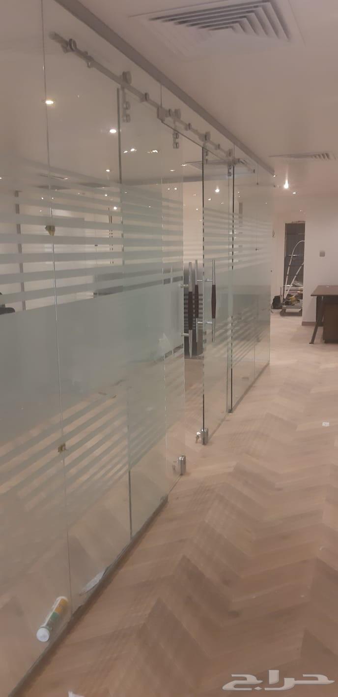 Sukrit glass technician, maintenance, installation, and custom fabrication64534472632194113