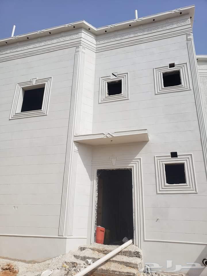 Colorful plaster, an alternative to stone cladding, replaces regular plaster and brick64525037039106110