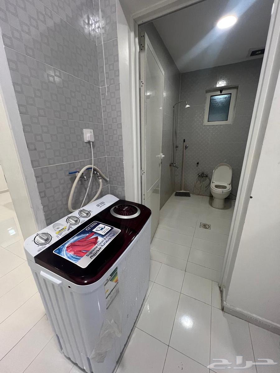 للإيجار شقه غرفه وصالة مفروشه بالهفوف64534292412289114