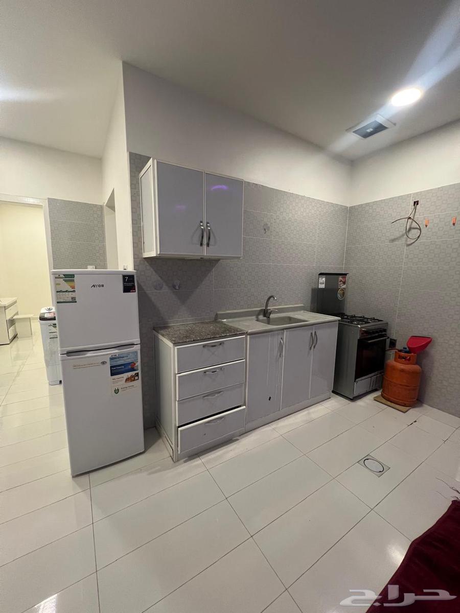 للإيجار شقه غرفه وصالة مفروشه بالهفوف64534292412289112