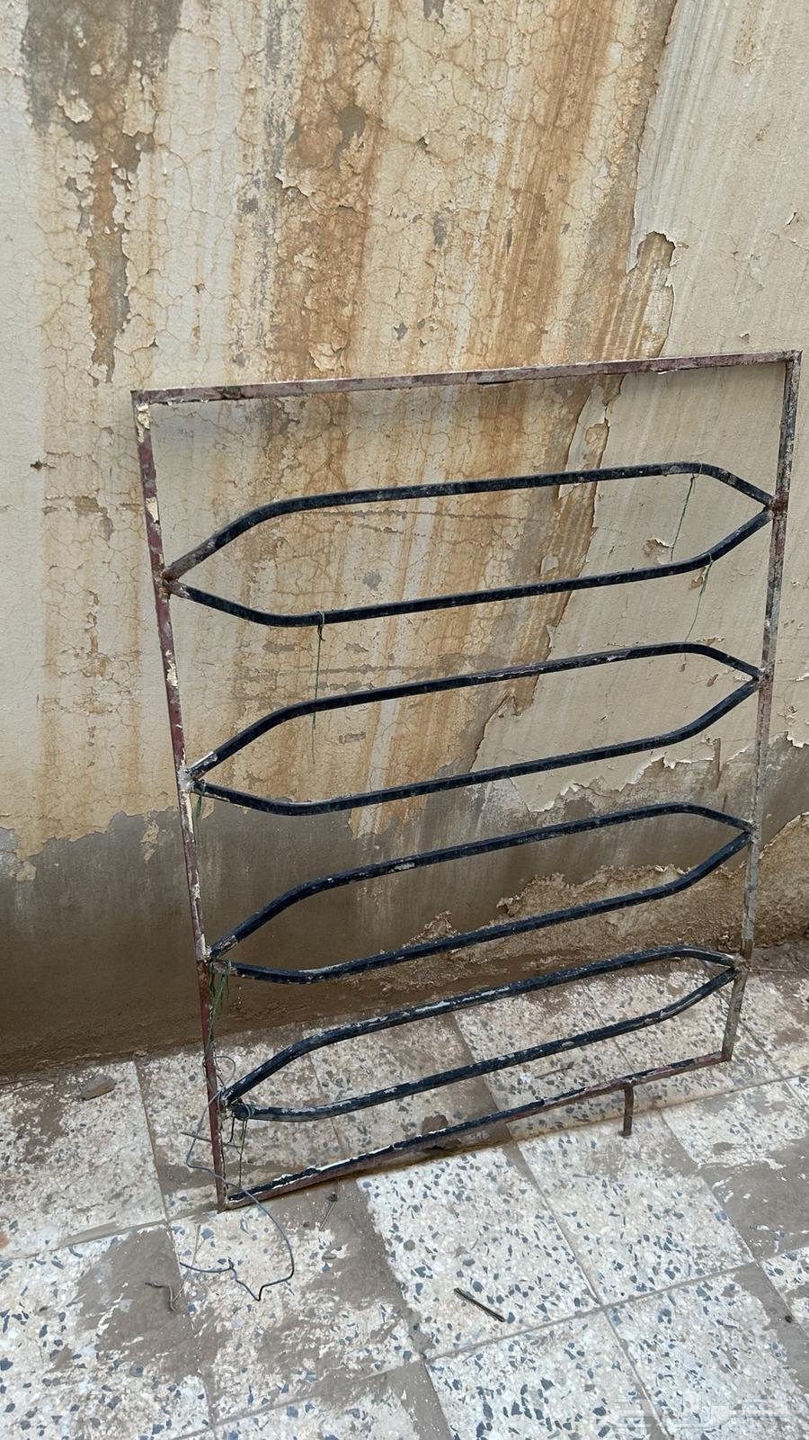 Iron window, storage boxes64538867569282110