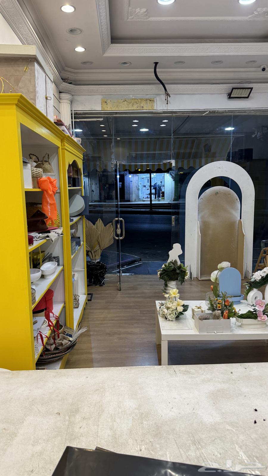 محل ورد لتقبيل فرصه نادره جدا64538721374339114