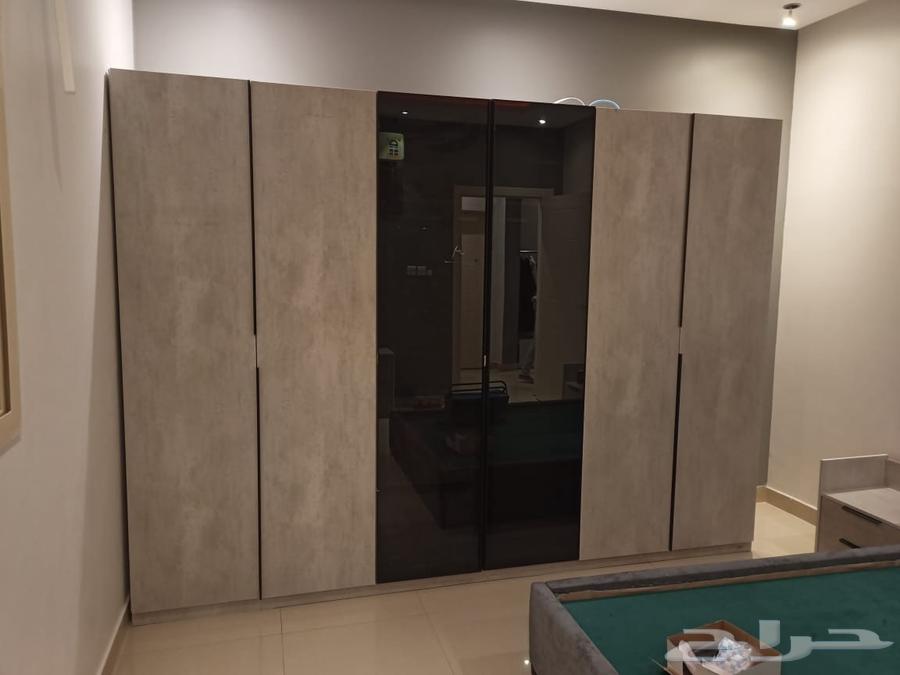 Bedroom carpenter for disassembly and assembly64538868071427112