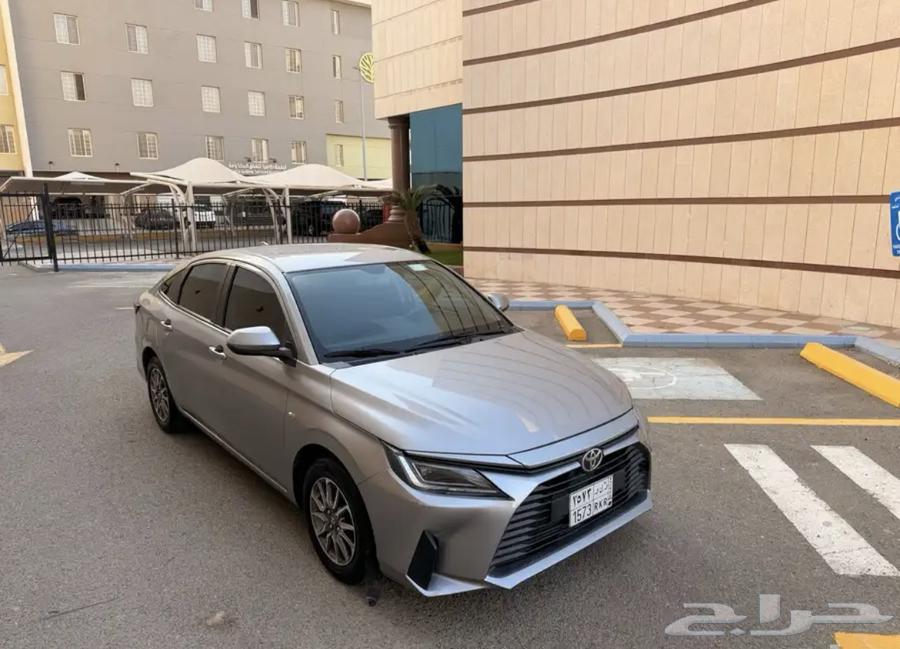 Delivery trips within and outside Jeddah, airport pickup64538674345475110