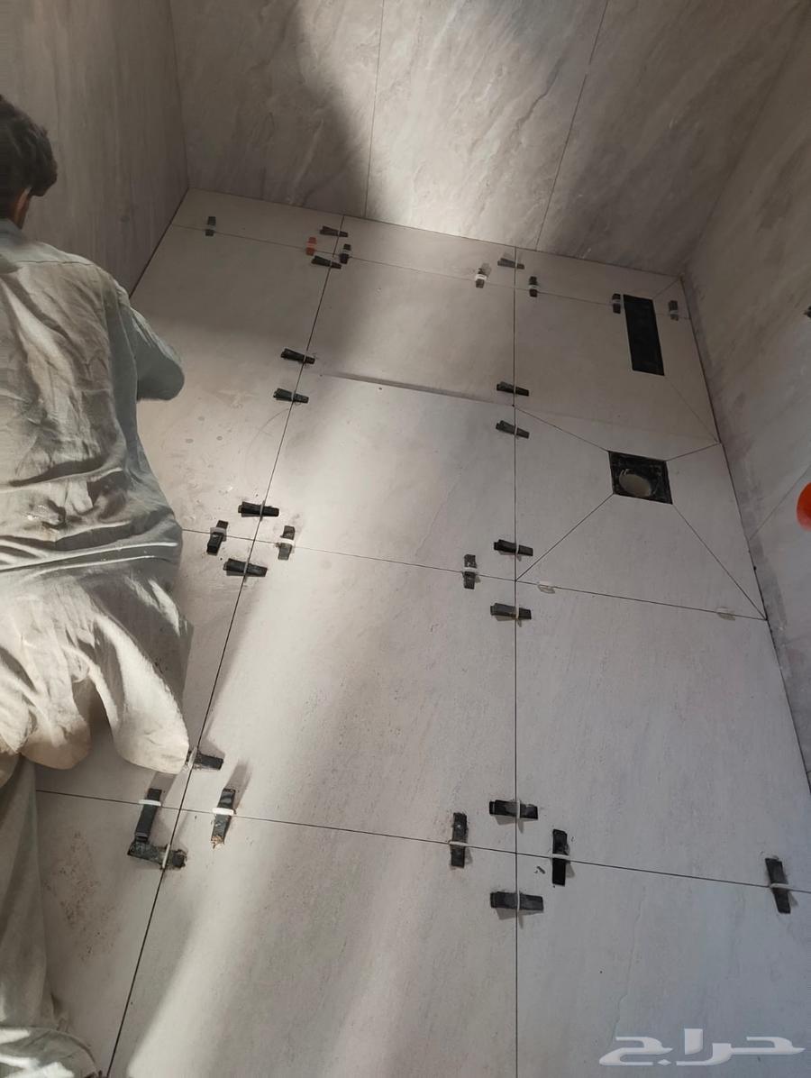 Tile setter64545474840194112