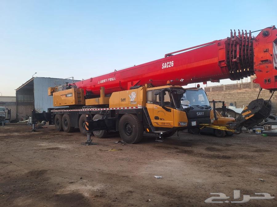 يوجد لدينا جميع أنواع المعدات الثقيله ايجار يومي شهري64545474785921111