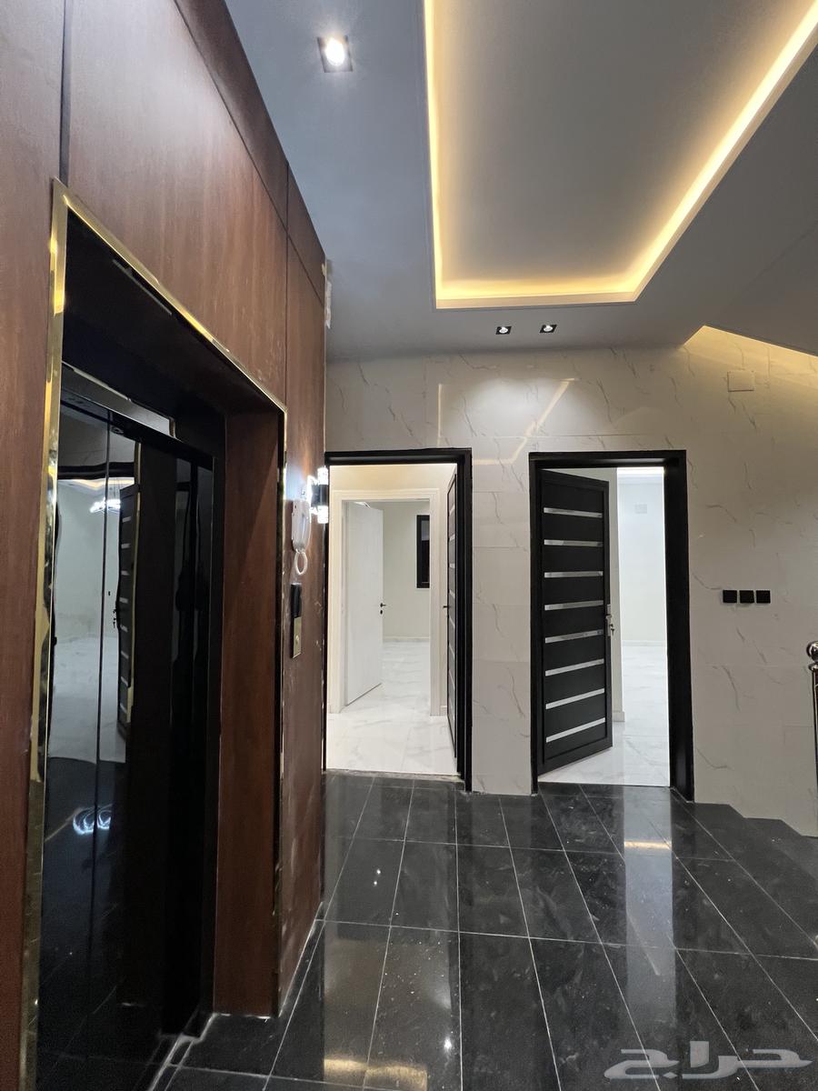 للبيع شقه علويه من 6 غرف حى الصفا ابها 480 الف64545490126722110