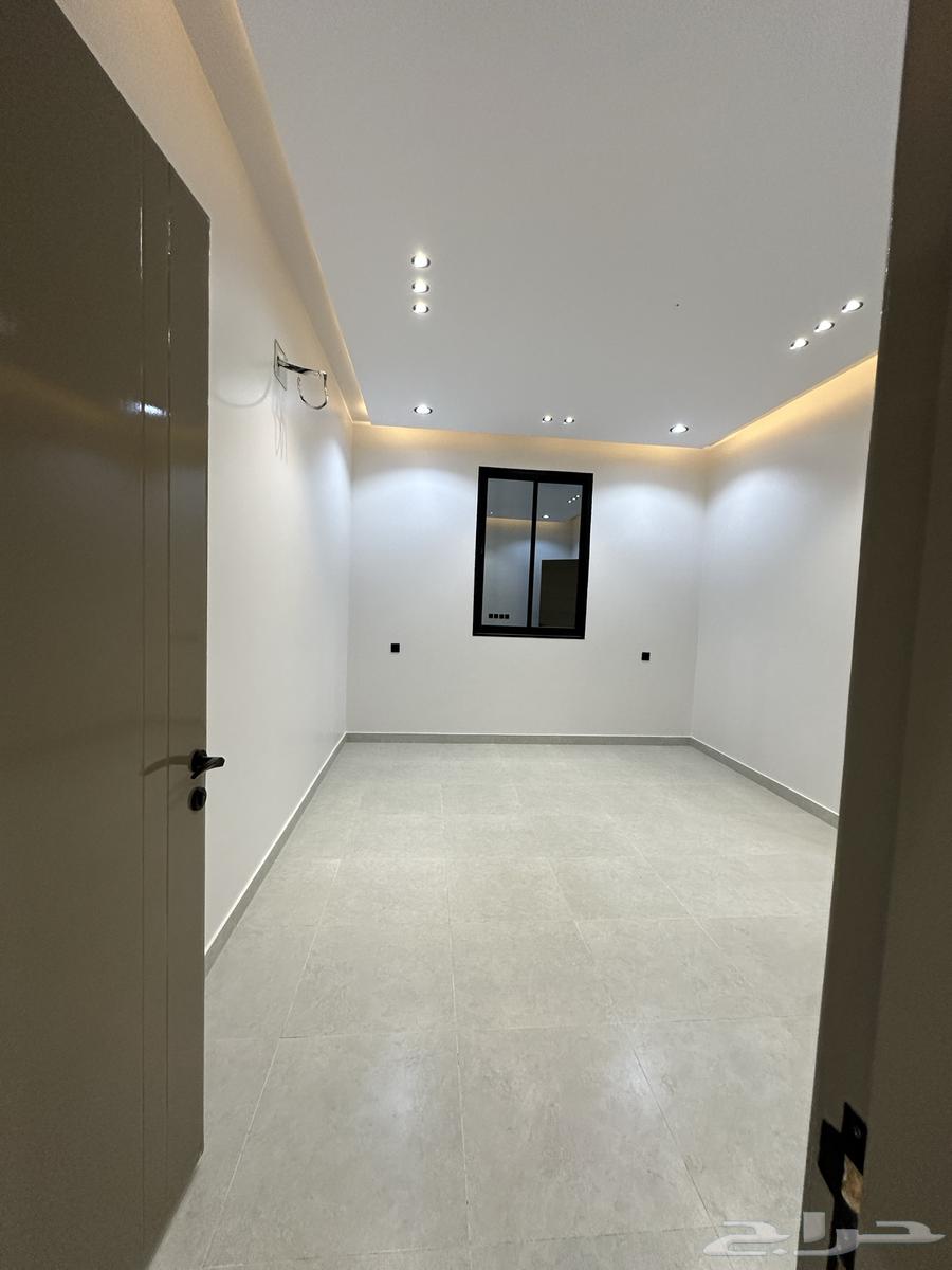 Lofts for sale, modern, prices starting from 650,000, east of Khamis64538642456962113