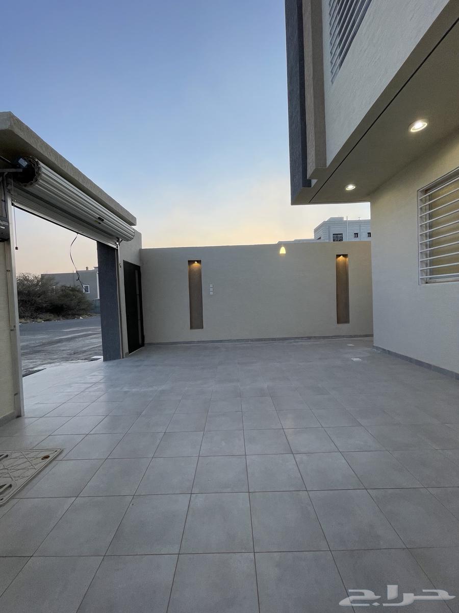 Apartment for sale, ground floor, 6 rooms, with courtyard and parking, 590 thousand, Abha Al Mahala64538673423745114