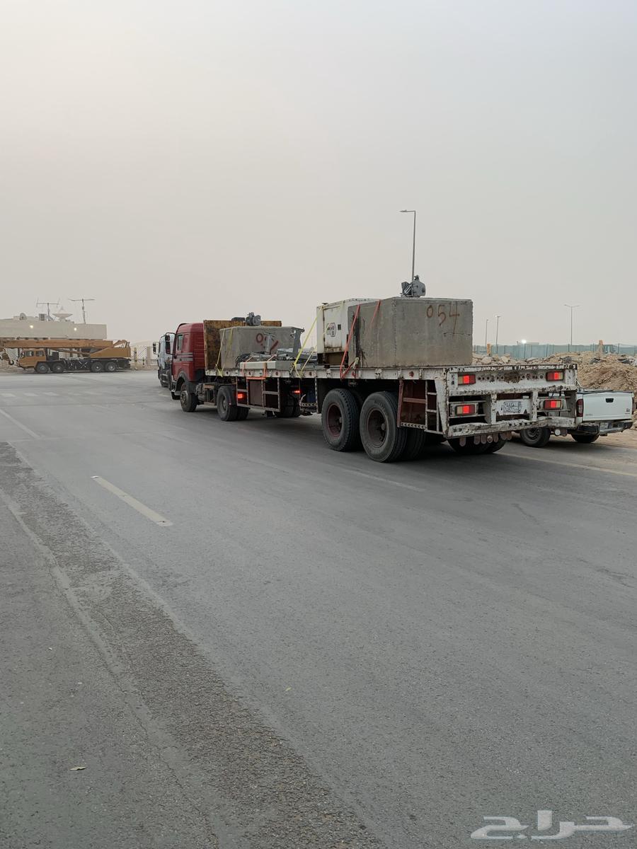 Flatbed trailer for transportation within Riyadh and its suburbs64534521180929111
