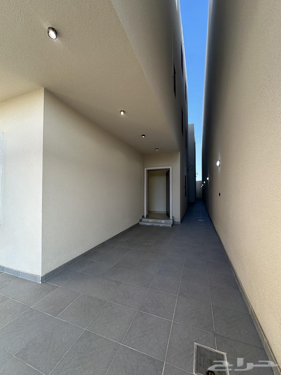 للبيع شقق ارضيه بمدخل سياره مستقل بأحد رفيده من 550 الف64538689150466112