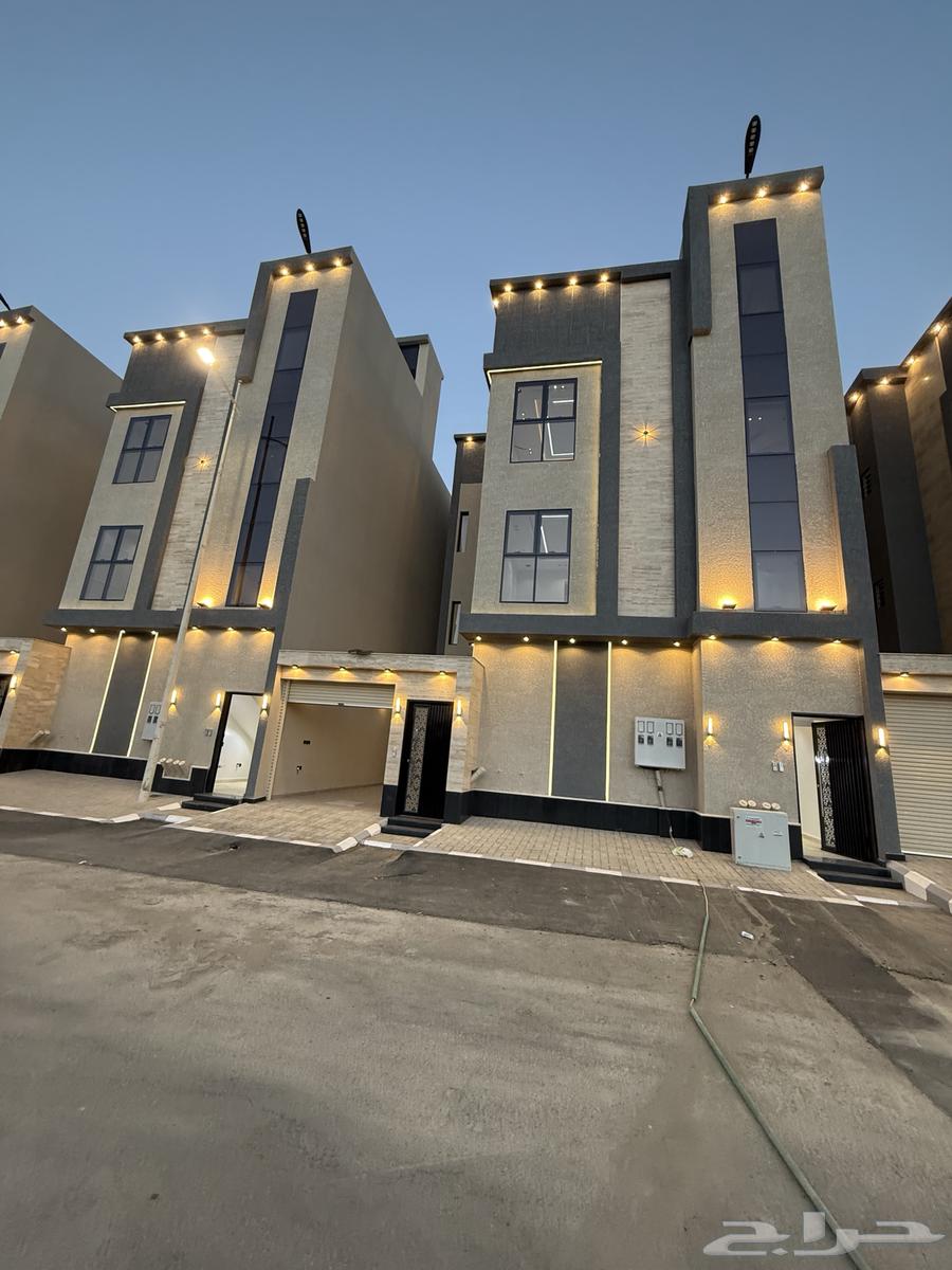 للبيع دور أرضي بحوش وشقق علويه حي الضيافه طريق ابها الخميس64538657913345111