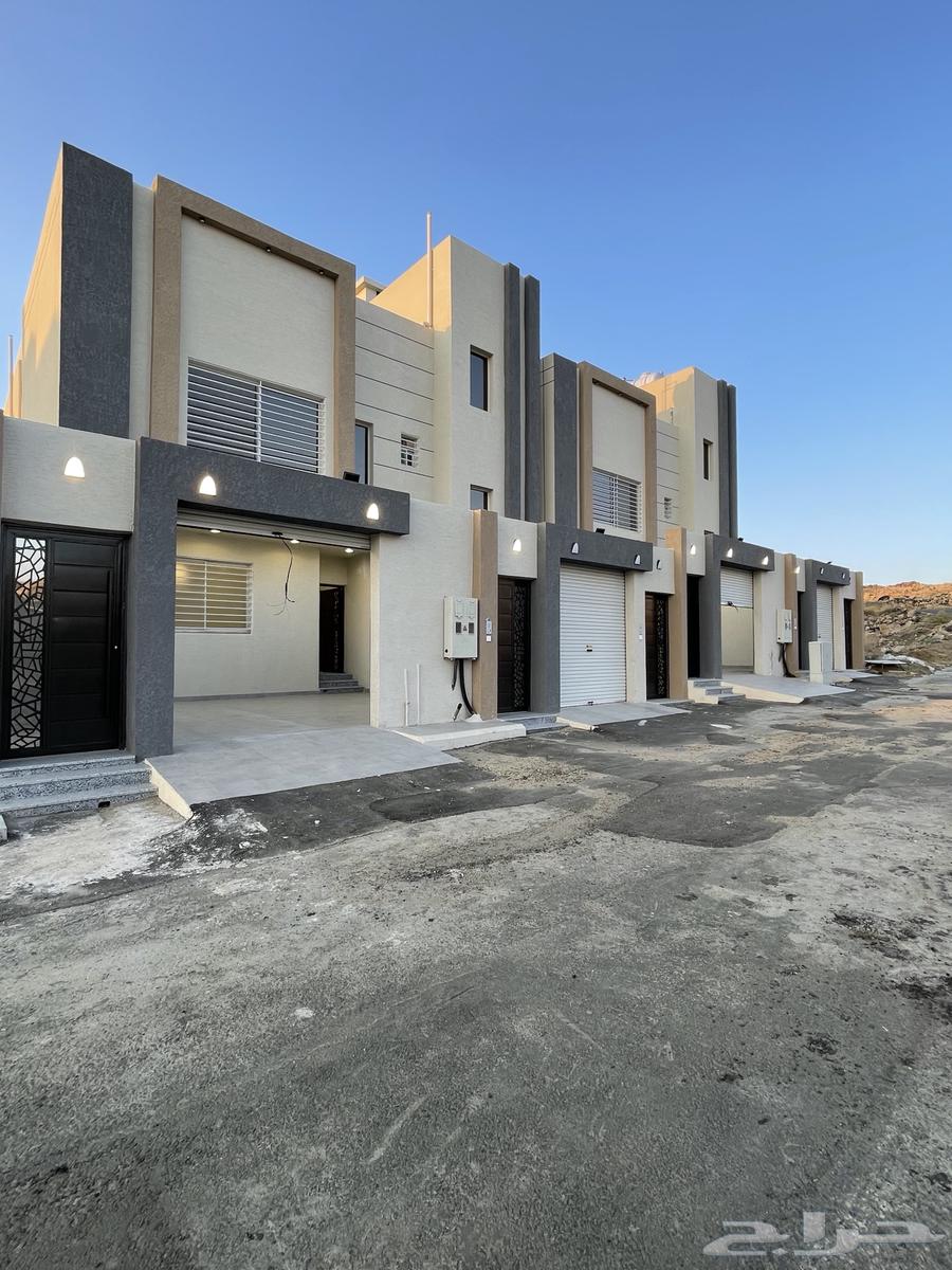 Apartment for sale, ground floor, 6 rooms, with courtyard and parking, 590 thousand, Abha Al Mahala64538673423745111
