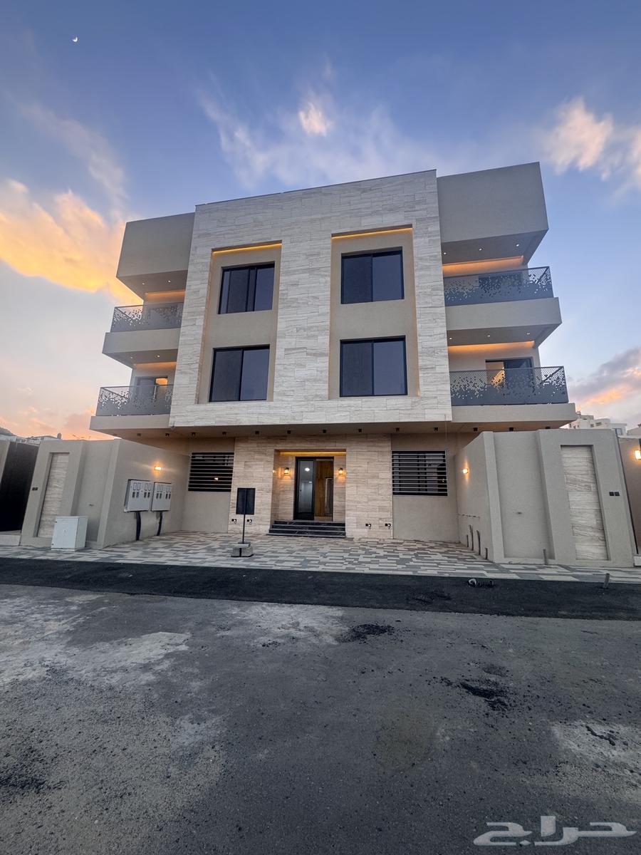 For sale ground floor apartments with separate entrances and upper units with rooftop starting from 450,000 in Abha64545489565057110