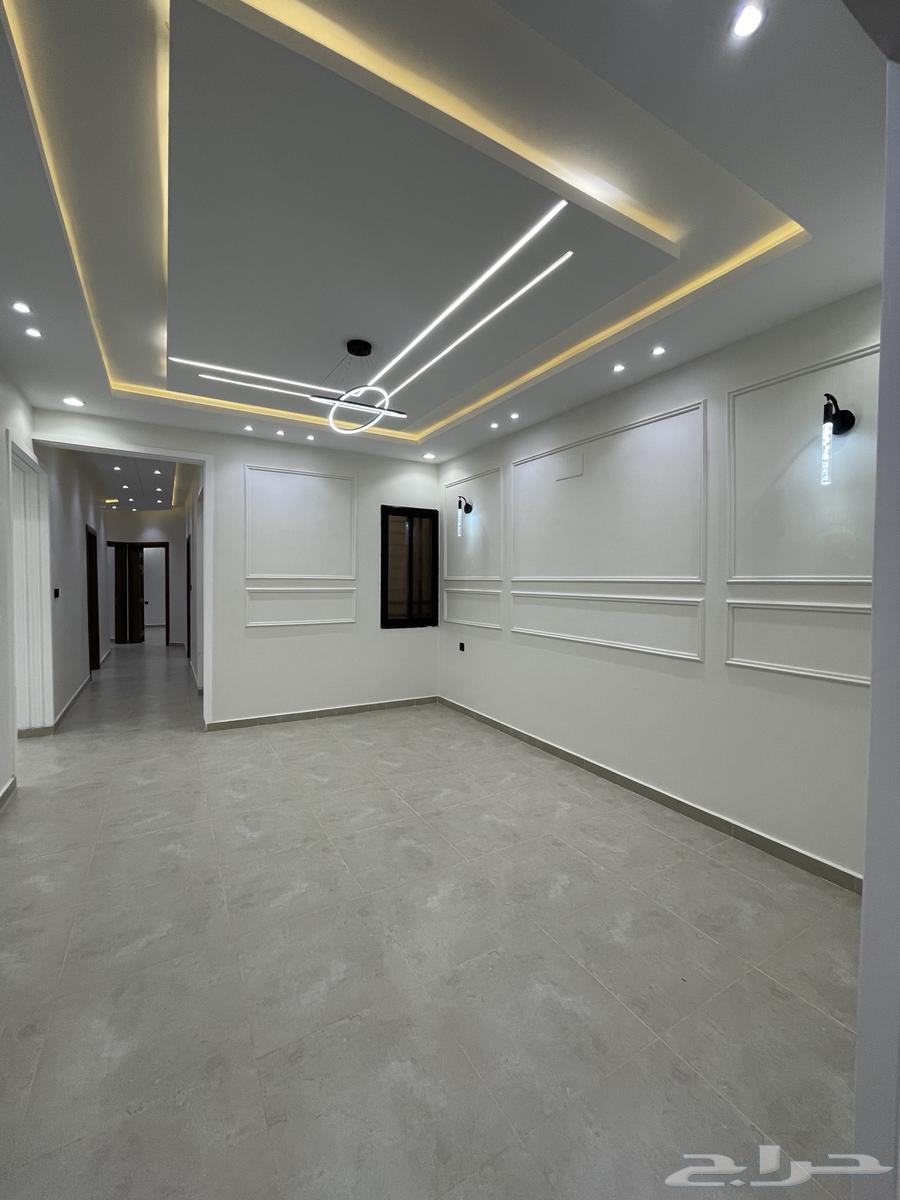 للبيع شقق علويه vip وسط الخدمات بالمحاله ابها بسعر 500 الف64538642145795112