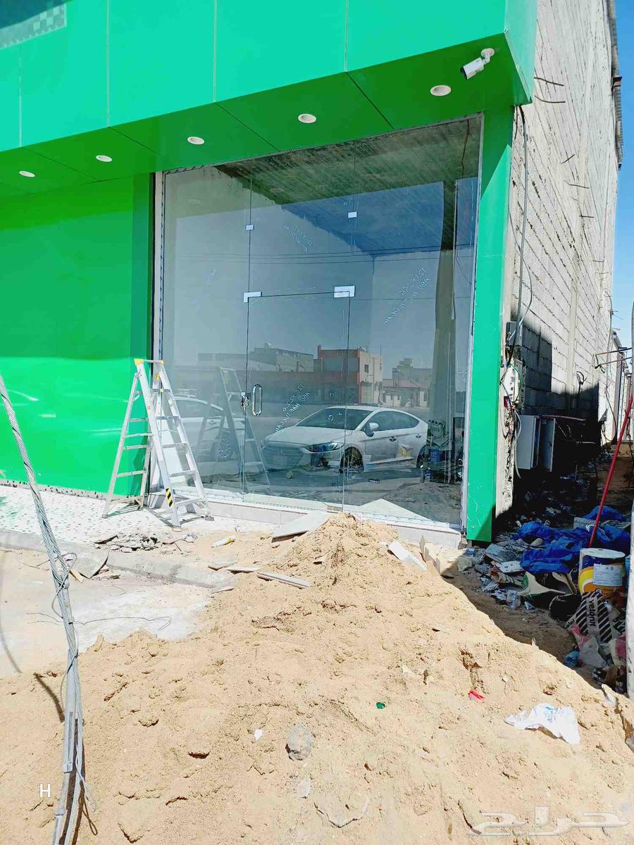 Glass, mirror, and aluminum expert64545491728001112