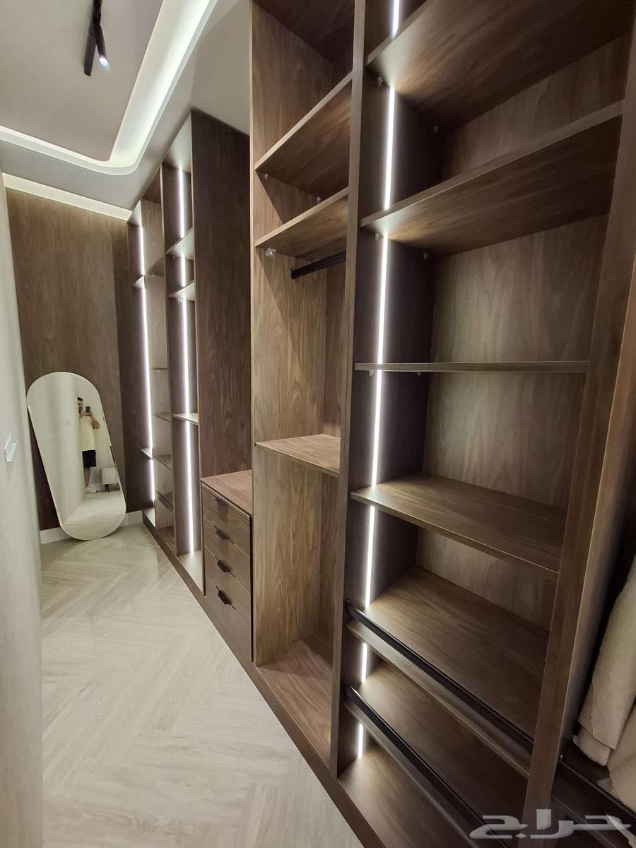 Decorations and contracting64538642895874111