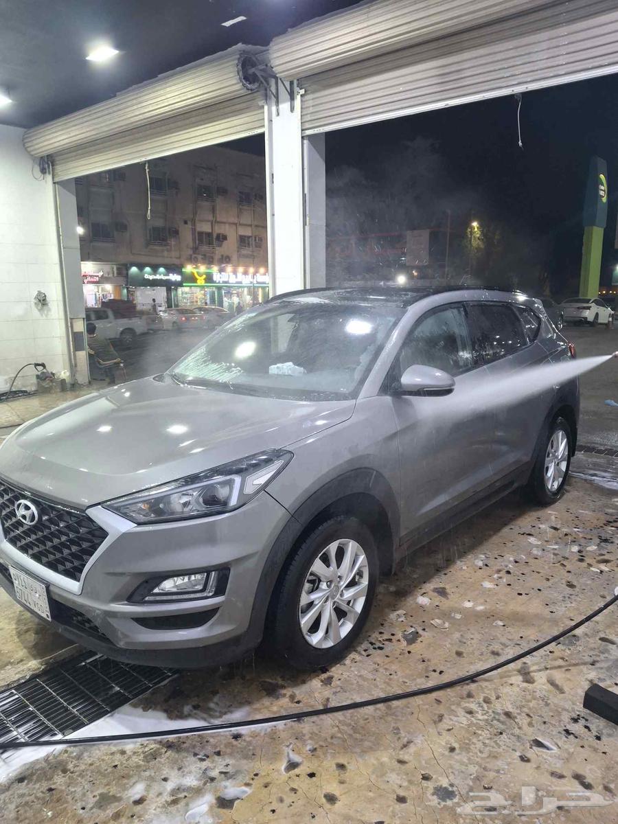 خدمات توصيل مشاوير إلى اي مكان بسيارة حديثة 2020 توسان64545523867010110