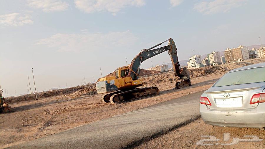 Demolition contractor for residential houses, buildings, fencing, and land excavation and leveling64538849478401110