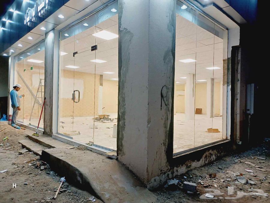 Glass, mirror, and aluminum expert64545491728001111