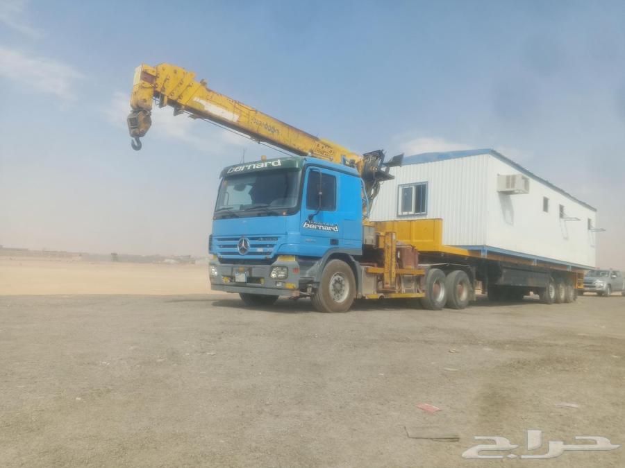 Available in Riyadh, flatbed trailer with crane64538867770625110