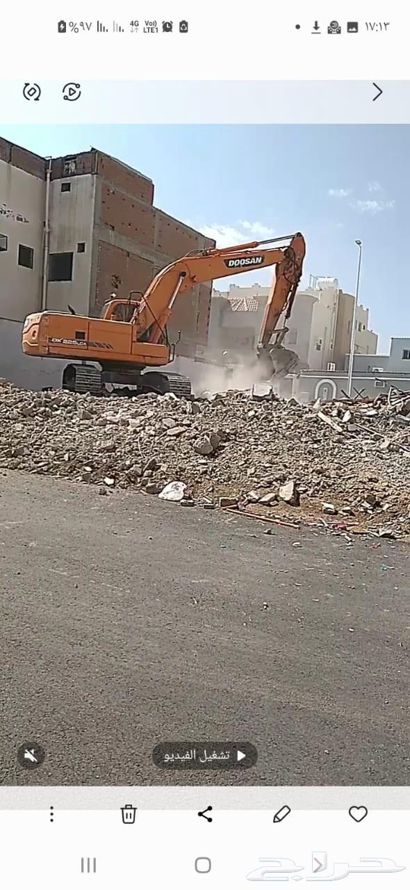 Demolition contractor for residential houses, buildings, fencing, and land excavation and leveling64538849478401113