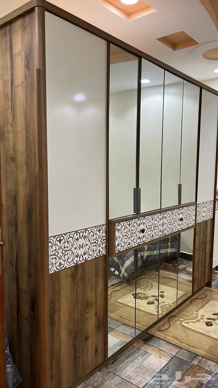 نجار تركيب وصيانة غرف النوم والستائر بالمدينة المنورة64538674649601114