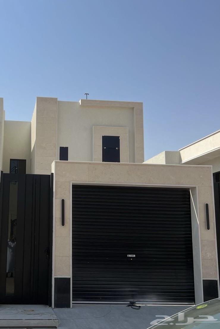 للبيع فيلا في حي الملك فهد عنيزه64538657994627111