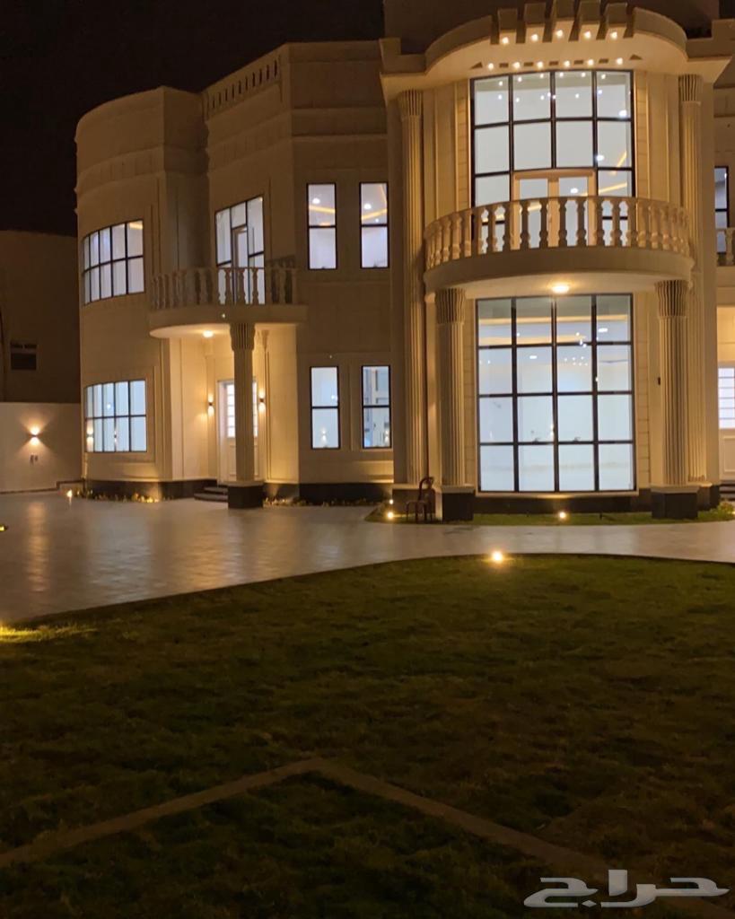 قصر فاخر للبيع في بريدة حي النهضة64538673789698110