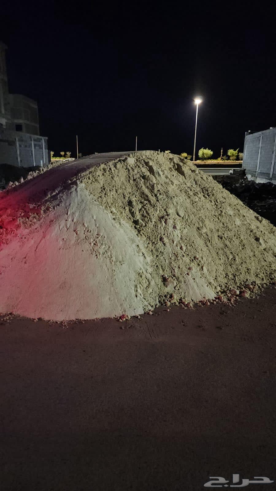 رمل تيماء أبيض  صندوق كبير حمولة 45   طن وأنواع الرمل موج64534535544707114