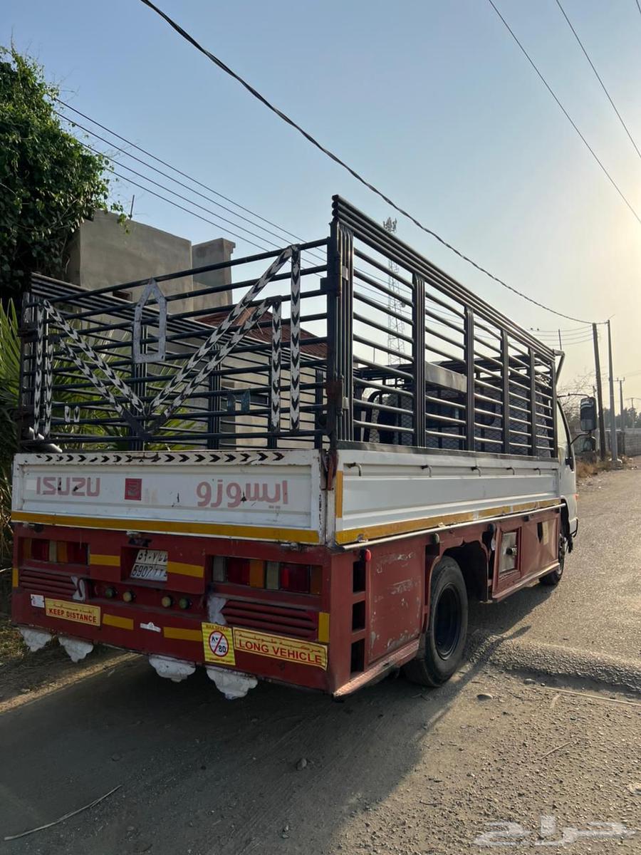 يوجد لدينا كنتر نقل عفش وجميع أغراض المنازل والمزارع64534520516227110