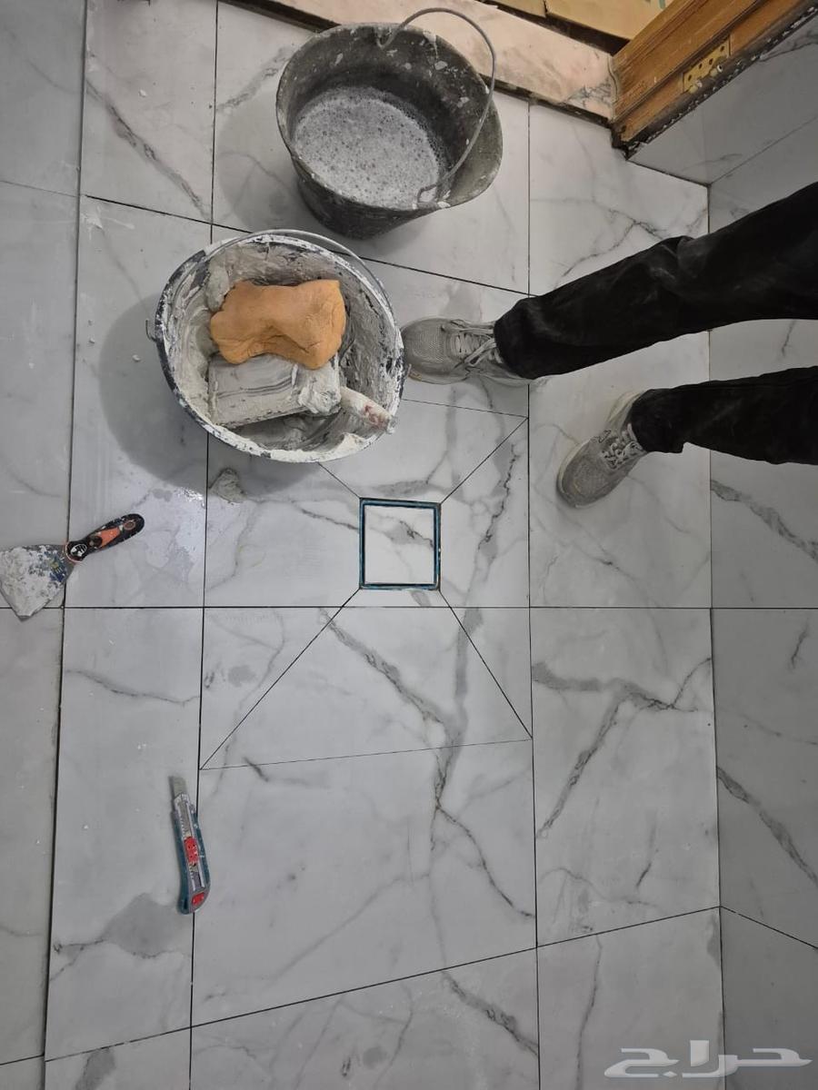 Pakistani tile setter64538889979649110