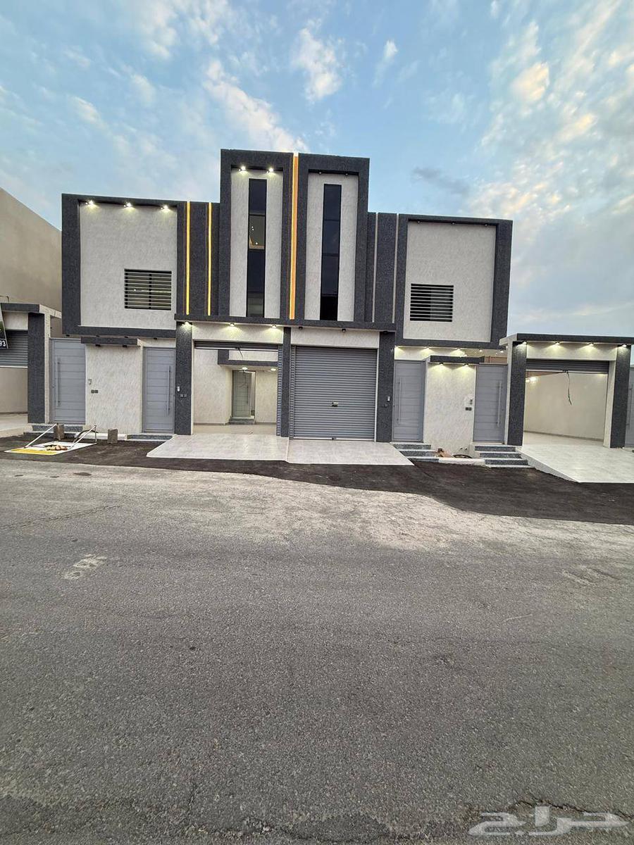 للبيع روف علوي مع ملحق بمدخل سيارة تشطيبات فاخره بسعر 650الف64538721525891110