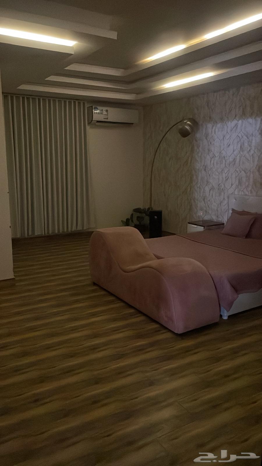 Chalets for daily or hourly rental64550443682817110