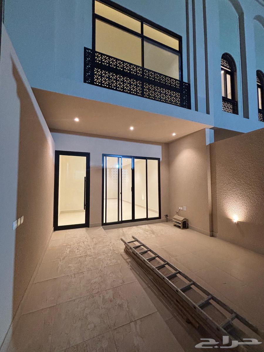 تاون هاوس للبيع حي السعادة64550443304451111