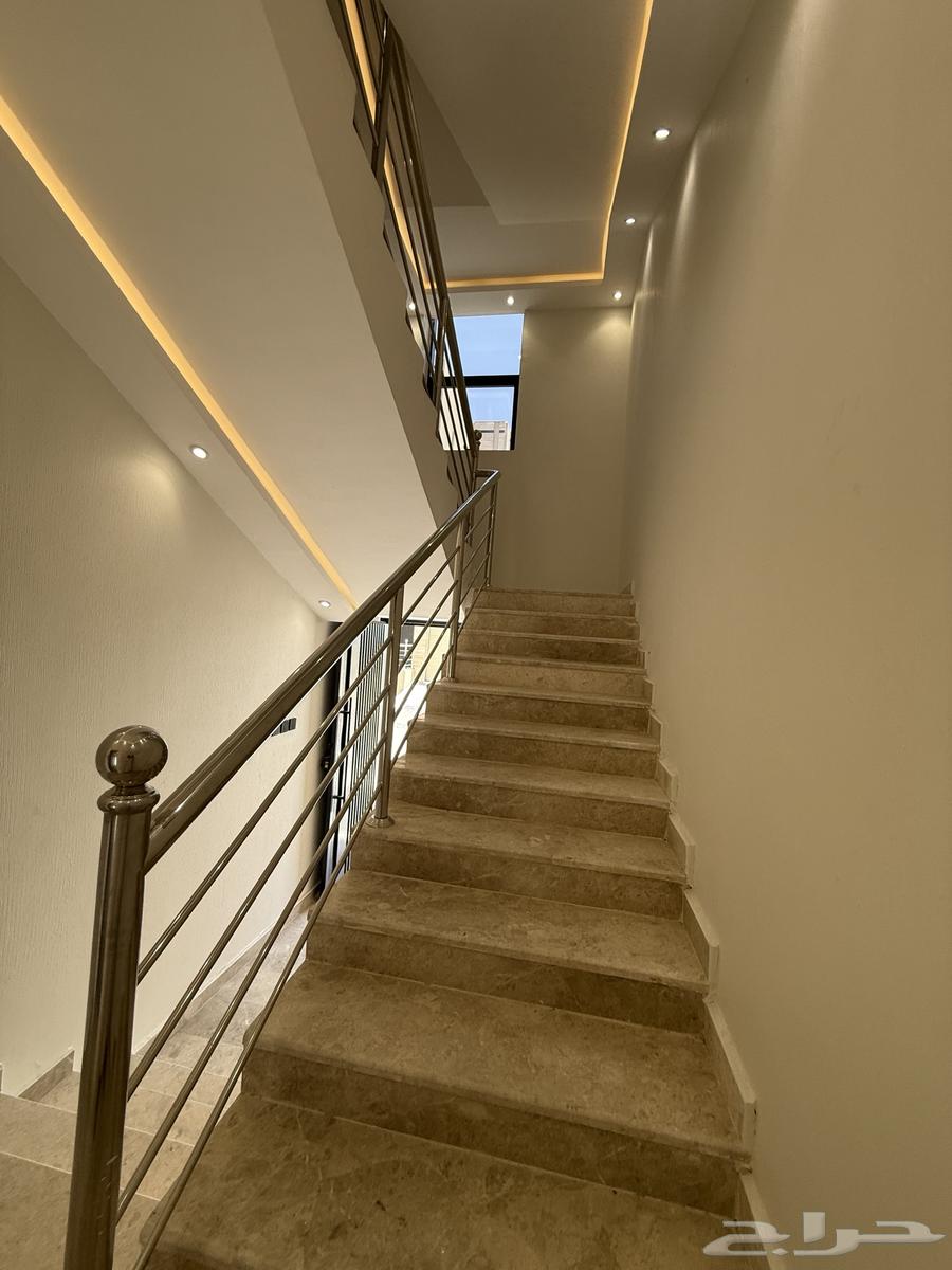 للبيع شقق علويه بمصعد وسطح مخطط الكاس بالضيافه خميس مشيط64550427510146114