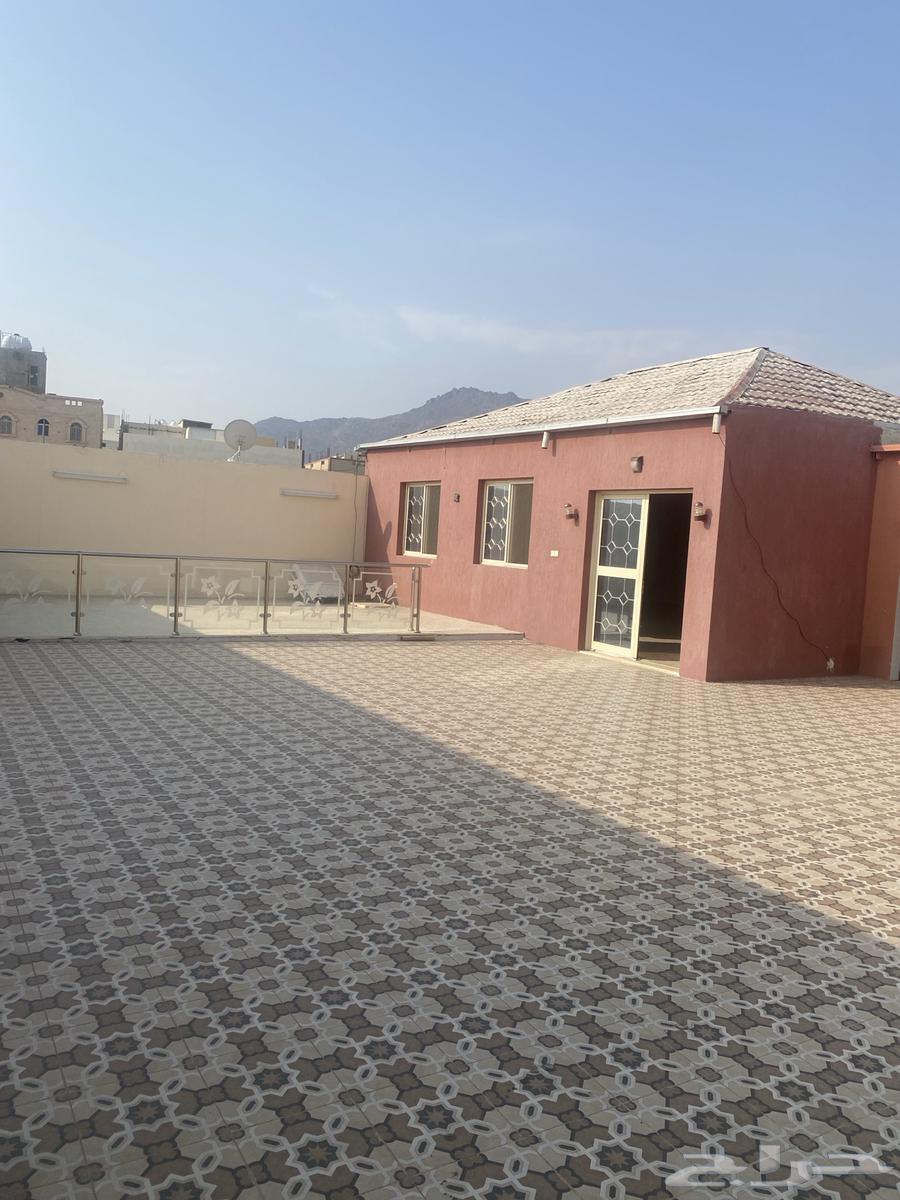 Annual rental rest house located in Al Sharaeic, plot 464545522640003111