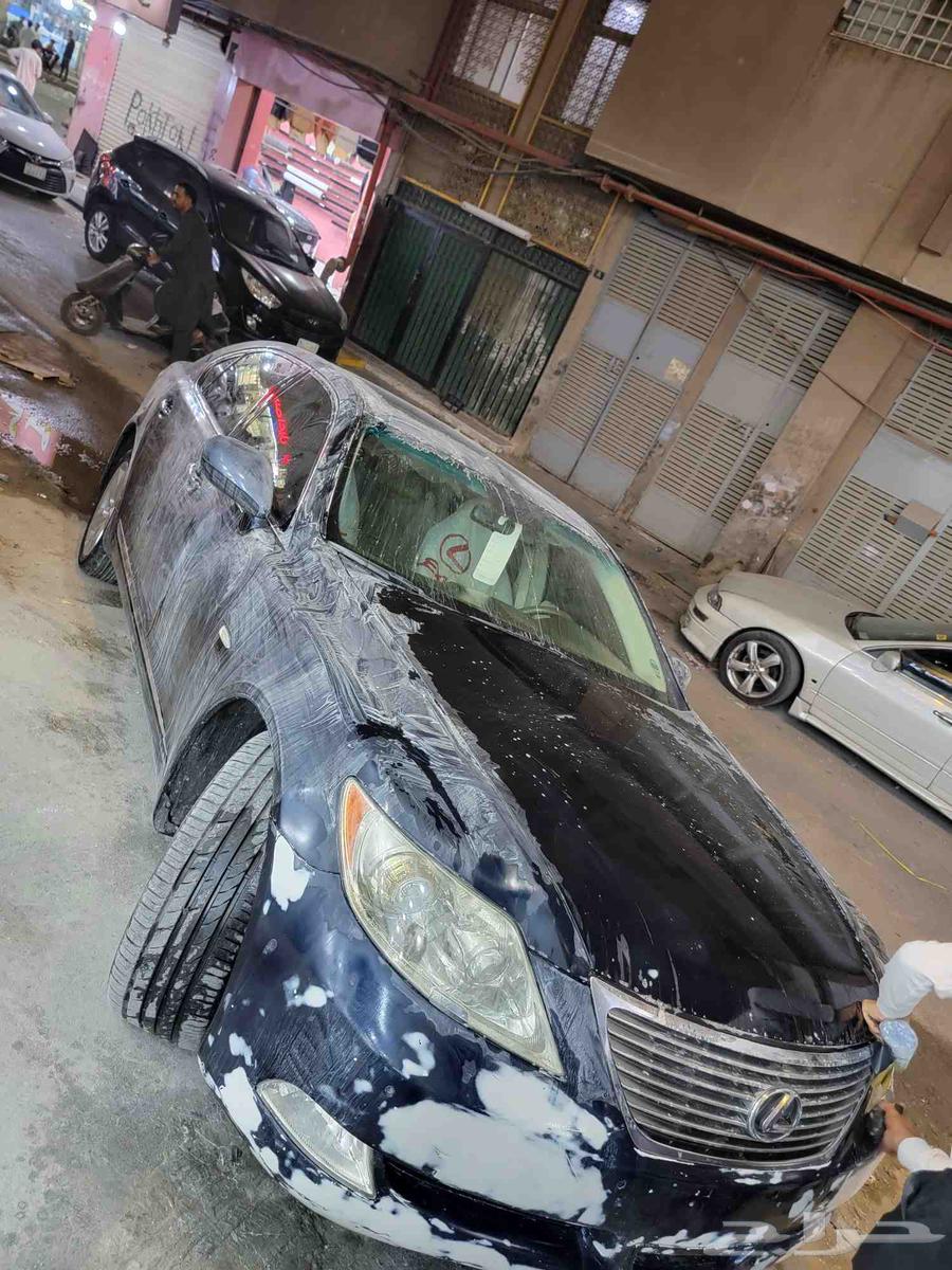 يوجد لدينا رش بويه جميع انواع السيارات ورش جنوط جميع الألوا64545572253185111