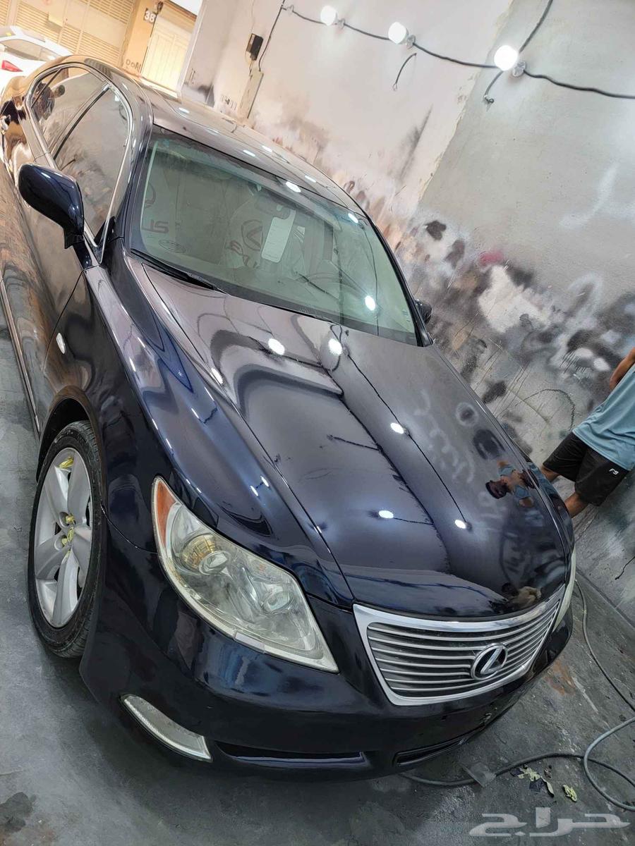 يوجد لدينا رش بويه جميع انواع السيارات ورش جنوط جميع الألوا64545572253185110