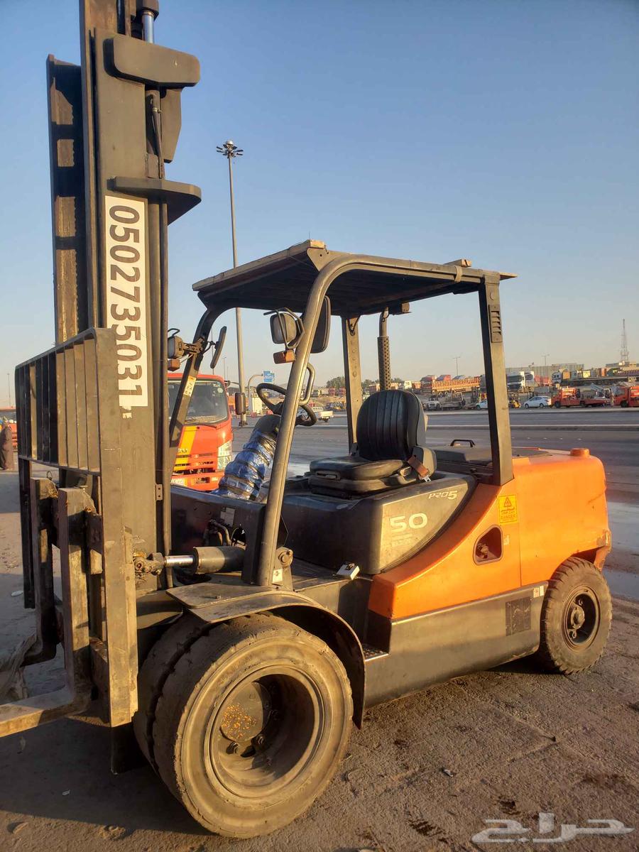 رافعه شوكية 5 طن للايجار داخل وخارج الرياض64550525451651110