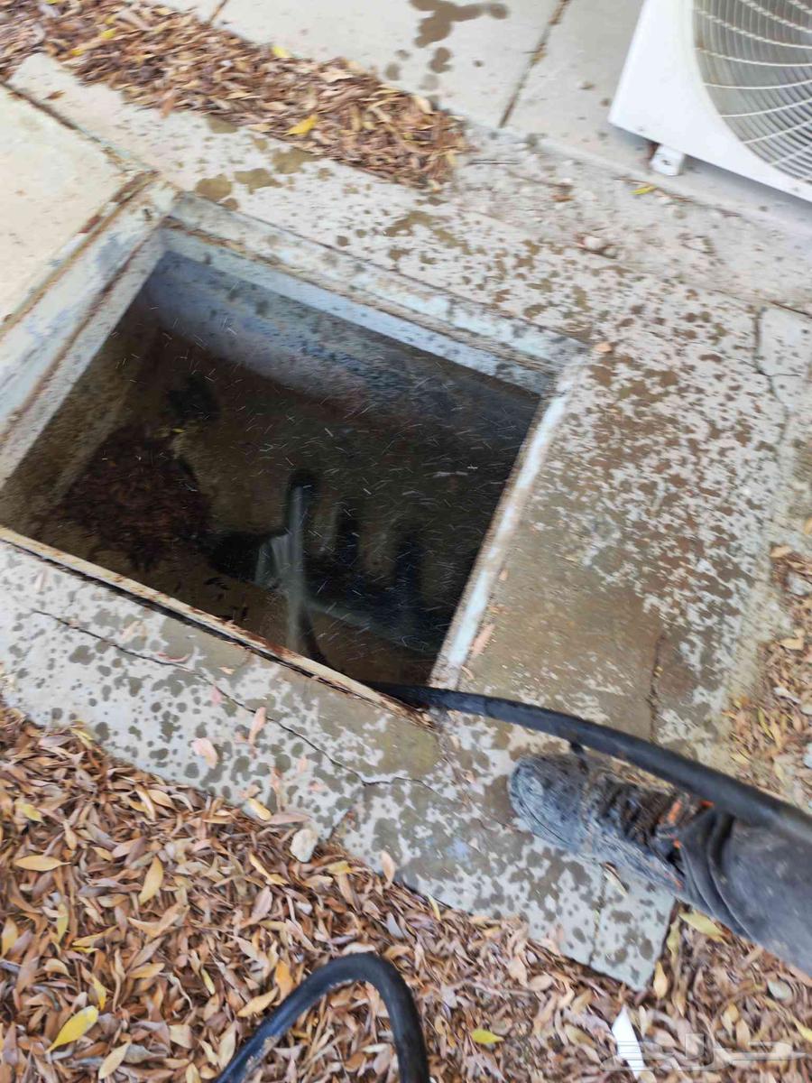 Sewer unclogging company and complete cleaning for any bad odors64545571492099114