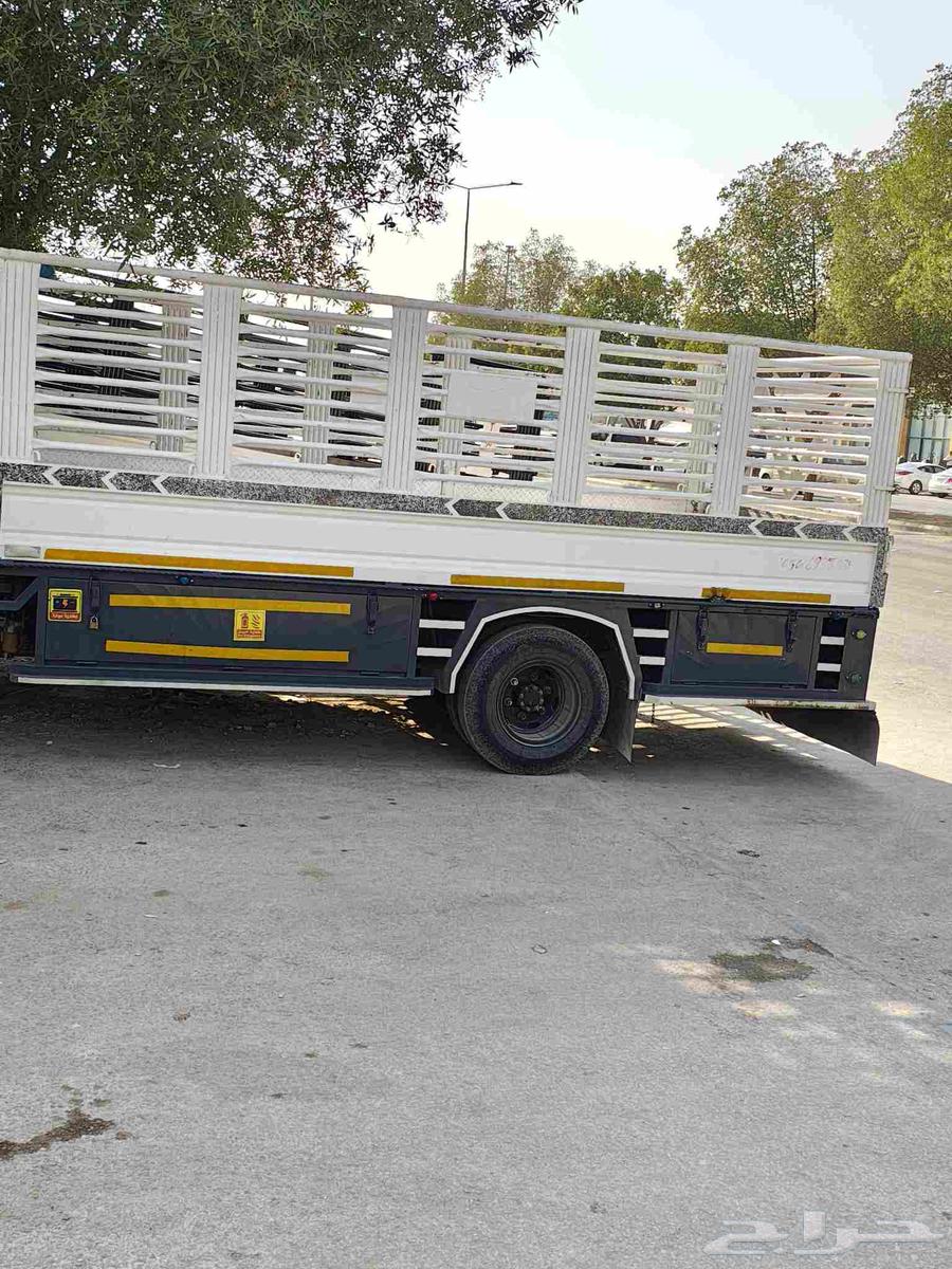 نقل عفش. فوق تركيب. جوارياز برا الرياض.دنه 5 م 6 م.شغل امانه64550543303297114