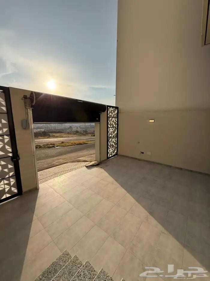 للبيع شقق ارضيه وارواف علويه تشطيب vipبحي الوسام64545522873859112