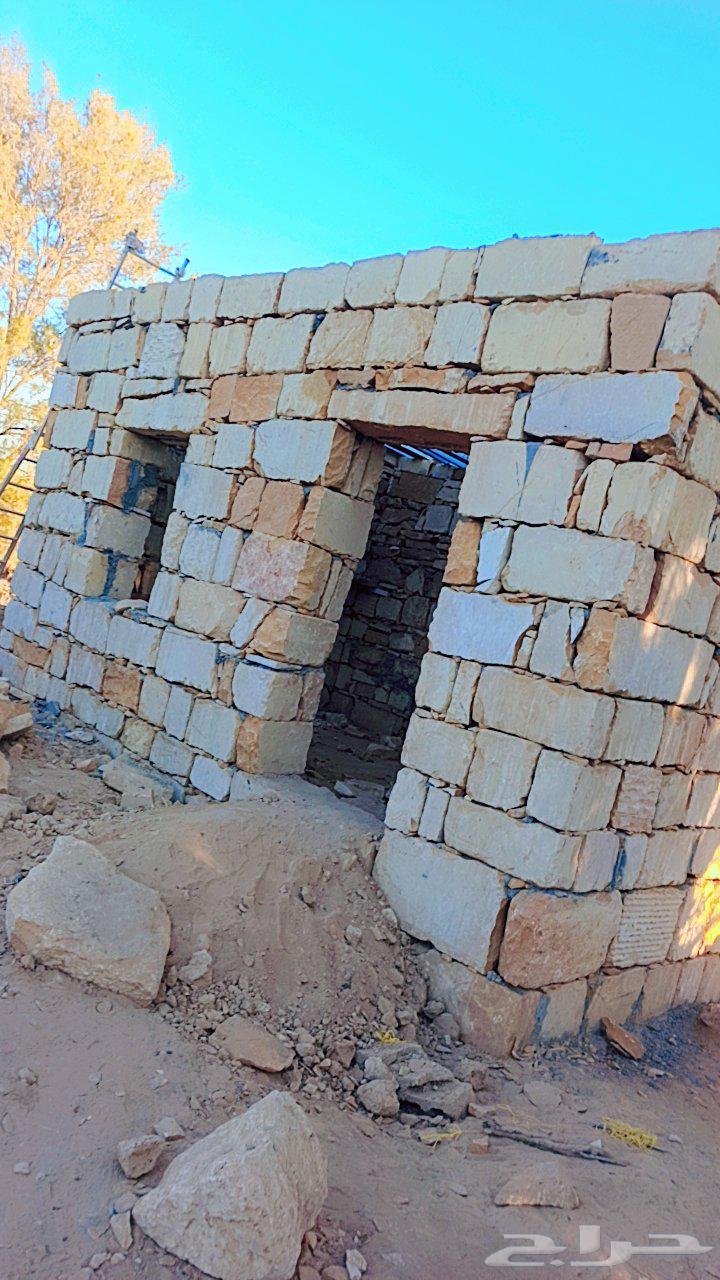 السلام عليكم ورحمة الله وبركاته نقوم ببنا الحجرالطبيعي64563203858050112