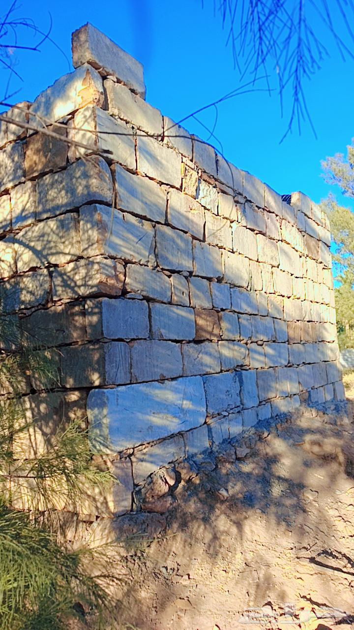 السلام عليكم ورحمة الله وبركاته نقوم ببنا الحجرالطبيعي64563203858050113