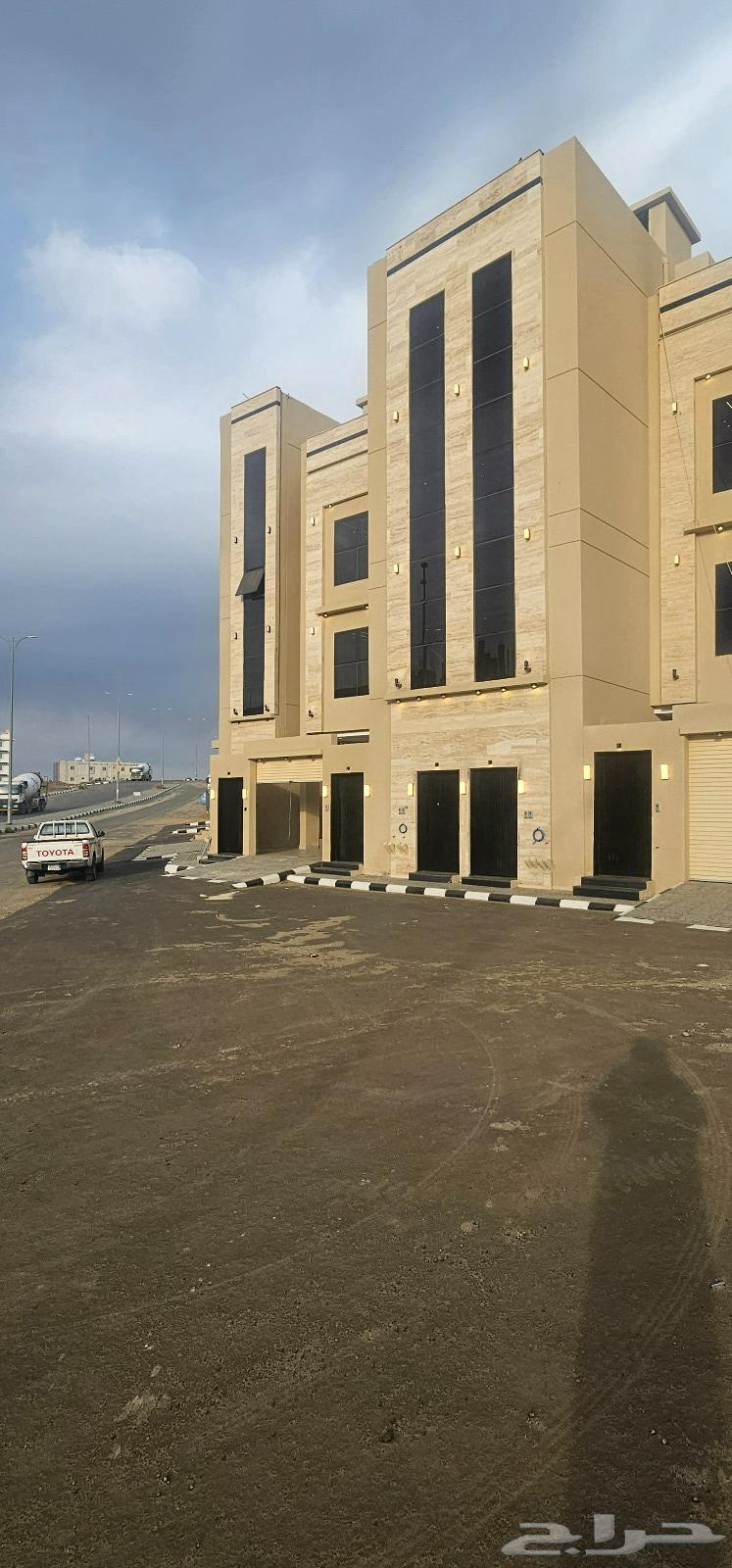 للبيع شقه 6 غرف مع سطح من 500 الف بالمحاله ابها64550410598146112