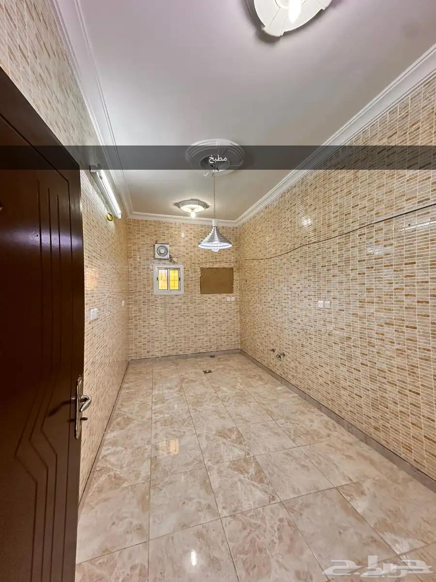 للاجار شقه اربع غرف في حي السنابل64550443435649113