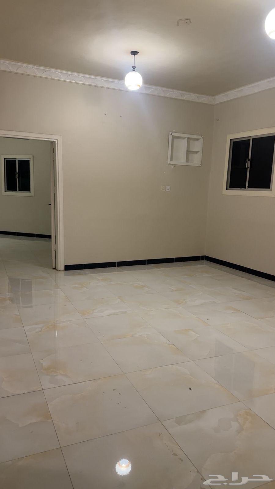 للايجار شقة بحي الورود64545507030659110