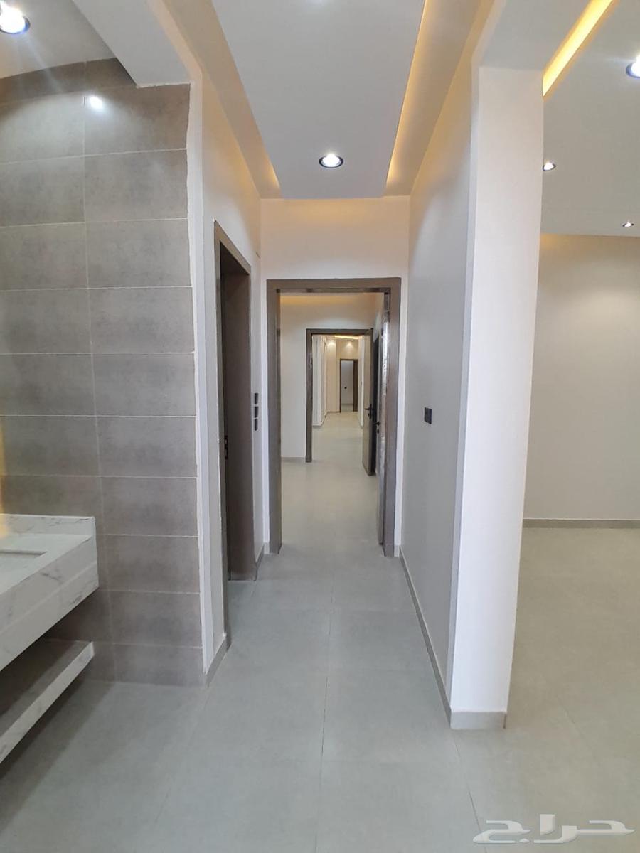 للبيع شقه دور ارضي تمليك بمدخل سيارة بسعر 520الف 6غرف64550427641601112